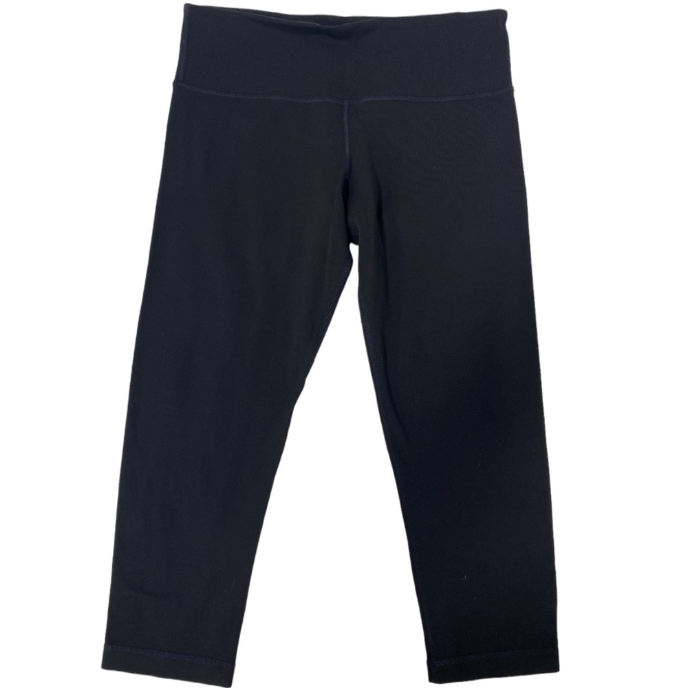 Black Lululemon Capri Leggings